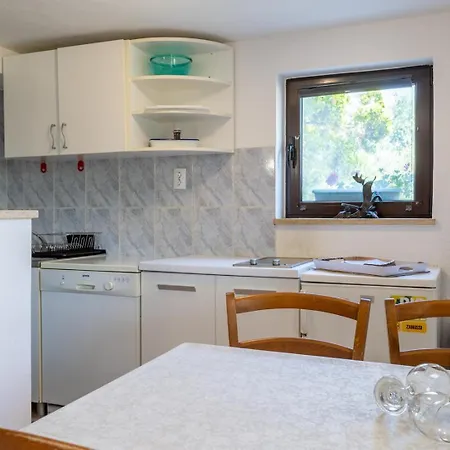 Dado Guest house 3*