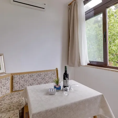Guest house Dado 3*